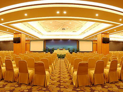 北京中奥华美达大酒店场地类型酒店/宾馆距离机场公里开业/装修年份